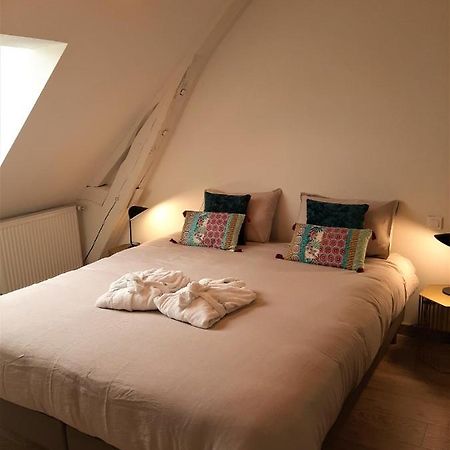 Le Feneau Maison D'Hotes Creuzier-le-Neuf ภายนอก รูปภาพ